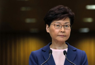 中国否认香港行政长官曾要求辞职