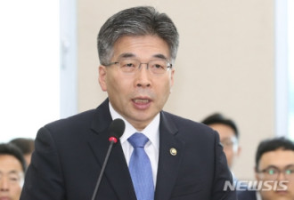 韩警察厅官方回应胜利案件:没有吸毒及性招待
