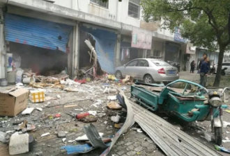 宁波江北区发生爆炸 现场一片狼藉 震感强