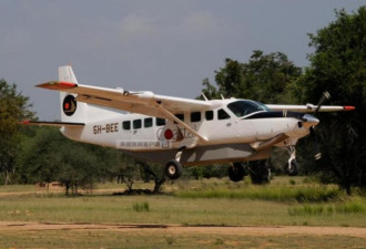 坦桑尼亚一架小型飞机坠毁 机上11人死亡