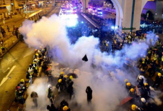 血色香港 持续的政治纷乱要坏了北京大事