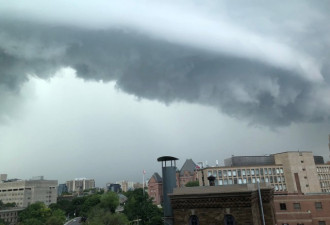 龙卷风前兆？多伦多市中心惊现滩云现象