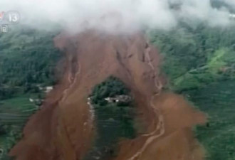 恐怖一幕：贵州山泥倾泻21房被埋 11死34失踪