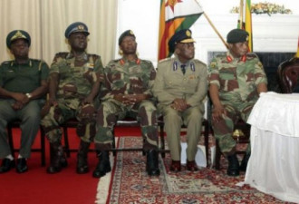 穆加贝未宣布辞职 军方最后通牒