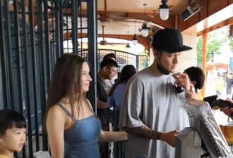 蒋劲夫新乌拉圭籍女友正面照曝光！貌美身材好