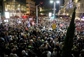 以色列2万民众上街游行 高喊总理回家