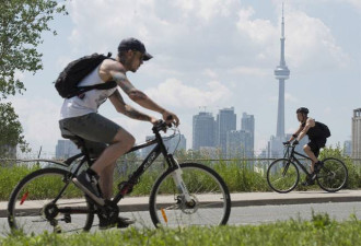 多伦多某些社区居民骑自行车上班比率达30%