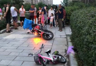 5岁女孩在小区内被外卖摩托撞昏 抢救无效身亡