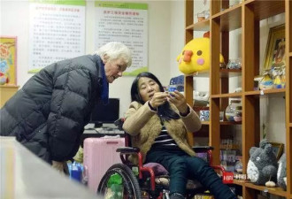 72岁英国老太来中国 倾家荡产做了这件事