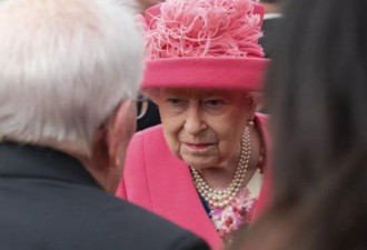 英女王罕见对政治发言:对本国政治家领导力失望