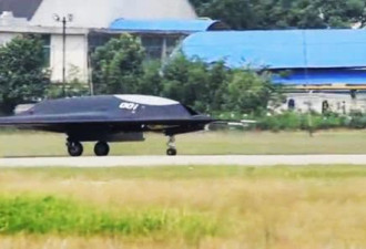 俄罗斯公布“猎人B”隐身无人机的首飞视频