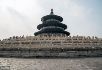 模特拒绝承认中国血统 被章子怡的摄影师狂骂怼