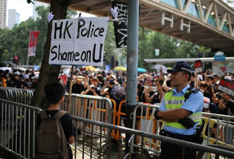 香港暴徒假扮受害者 西方媒体拉偏架