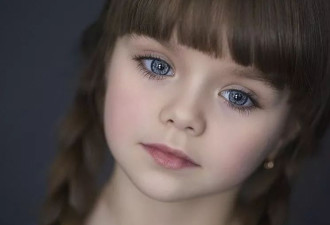 这个六岁的小女孩 被称为全世界最美小姑娘