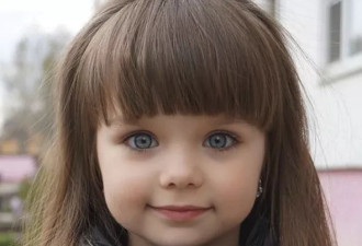 这个六岁的小女孩 被称为全世界最美小姑娘