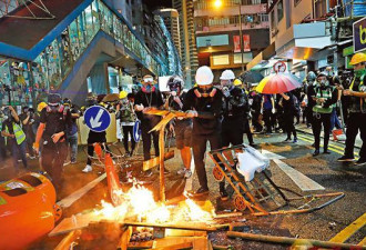 香港暴徒现在闹这么凶，中央为什么还不出手？