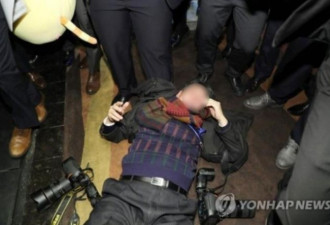 韩国记者遭15名中国保安警卫围殴
