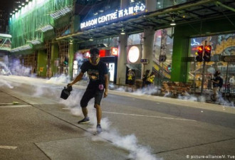 香港暴力动荡一周甚于一周，西方为何犹豫？