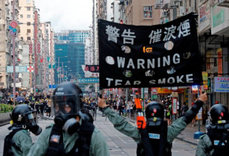 没人知道如何收场：香港骚乱 黑暗8月街头纪实