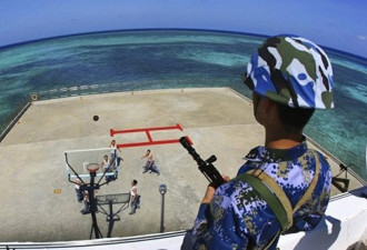 中国加紧建设南海人工岛屿 或要打仗