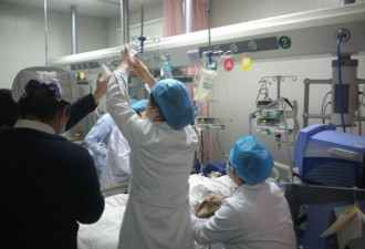 连续工作18小时逝世：查房时倒在病人身上