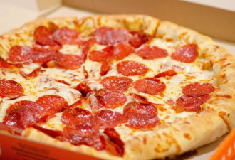 美5岁男童因太饿报警点披萨 重点是警察真送了