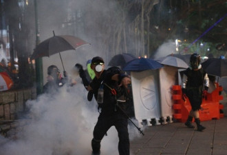 反修例示威屡酿冲突 香港警方已拘捕748人