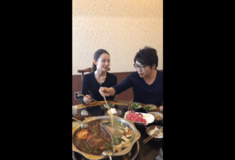 郎朗吸取教训亲自背行李 获老婆主动挽手甜撒糖