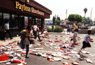 回顾1992洛杉矶暴动：震惊世界 如同小型战争