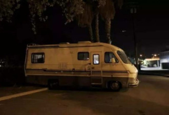 加州中产阶级的生活：买不起房 睡停车场
