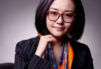 王刚38岁女儿近照曝光 现为拍卖公司高管