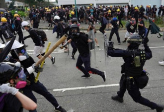 路透社：香港警察在抗议活动中逮捕29人