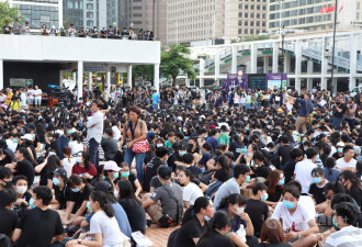 香港中学生举行反送中集会呼吁港府回应5诉求