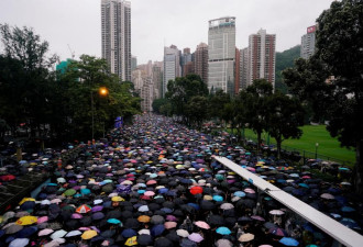 法国汉学家白夏：七强峰会必须关注香港的问题