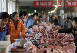 勒紧裤腰带 贸易战阴影下中国猪肉价飙升