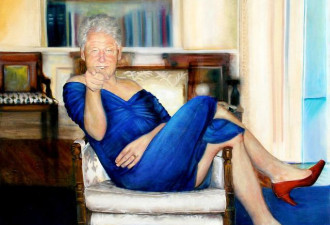 爱泼斯坦豪宅惊现克林顿身穿蓝裙红鞋色情油画