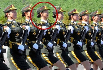 中国军人登澳媒头条：内衣模特变最美女兵！