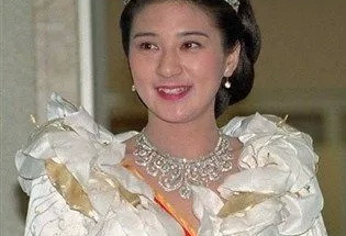 觊觎皇位，拼死生子？日本二王妃被人骂心机婊.