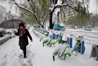 中国多省暴雪纷飞  56万人受灾10人死亡