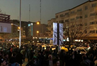 伊朗统治阶层因抗议事件开始分裂