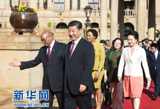 习近平同南非总统互致贺电