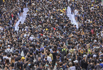 中共镇压香港新策略 分化和理非与勇武派