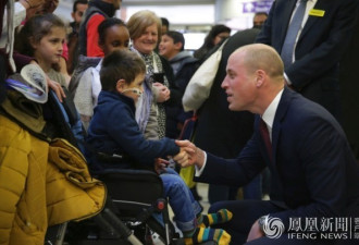 威廉王子换了新发型 一亮相就成全场焦点