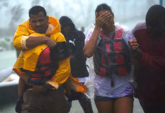 飓风Dorian带来灾难性破坏 杜鲁多：先捐50万