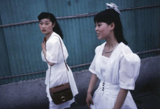 90年代城市街拍，“中国大妈”从前时尚过！
