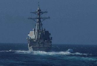 中国国防部回应美军舰擅闯黄岩岛