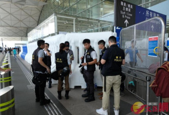 港警全力戒备防堵机场，水炮车再度现身