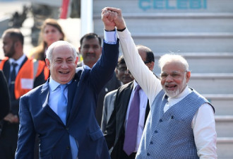 以色列总理突访印度 莫迪亲自迎接内涵深