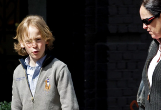 荷兰王子私生子: 历经3年官司 遭生父拒绝