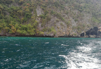 泰国皮皮岛快艇爆炸：中国游客的黑色10分钟